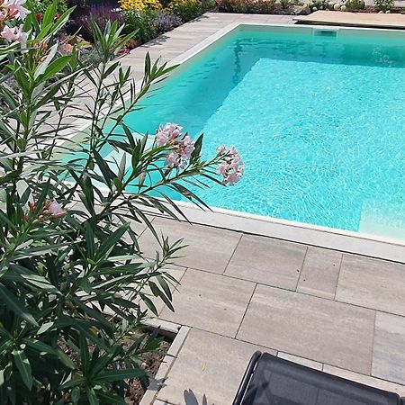 Velence Lakeside Pool House מראה חיצוני תמונה