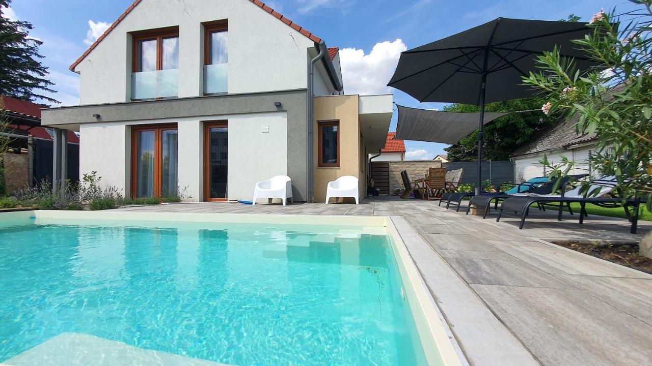 Velence Lakeside Pool House מראה חיצוני תמונה