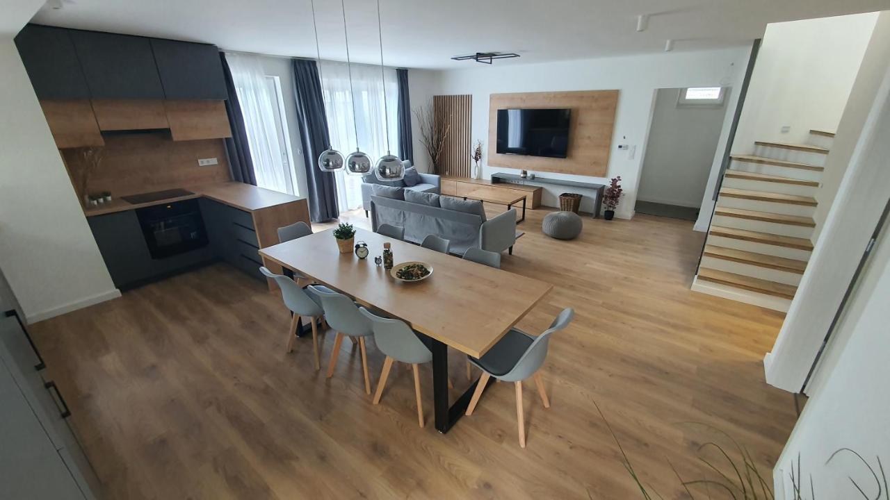 Velence Lakeside Pool House מראה חיצוני תמונה